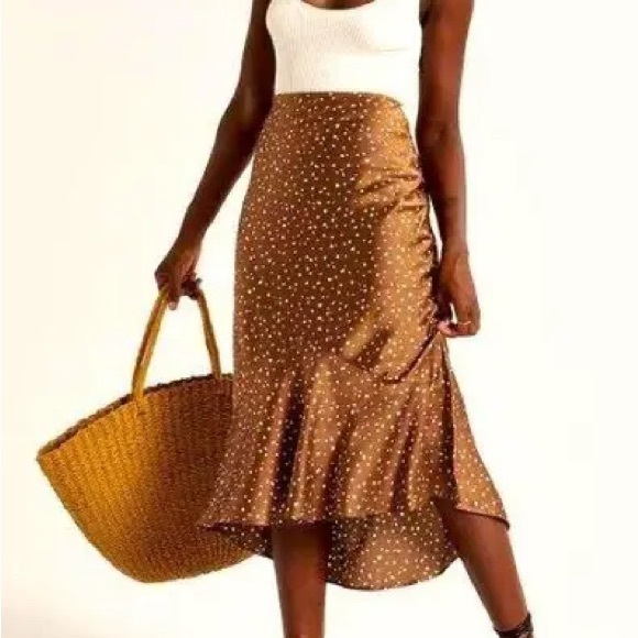Abercrombie & Fitch Dresses & Skirts - Abercrombie & Fitch Brown Polka Dot High-Low Skirt